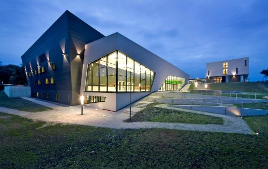 09_26_ZÜBLIN_jpg_CONGRESS CENTRUM HDH duckek 3825